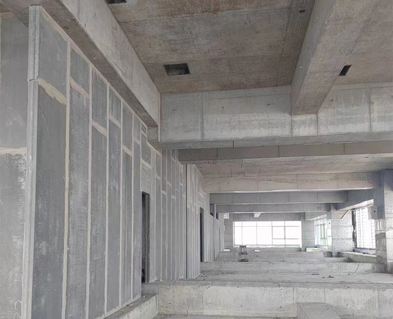 AAC自保溫條板安裝